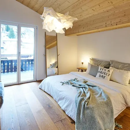 Luxurious Penthouse Klosters-Serneus